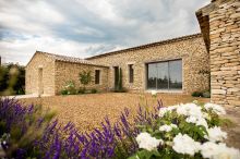 Projet de construction pour une maison neuve en pierre et à étages près de Gordes